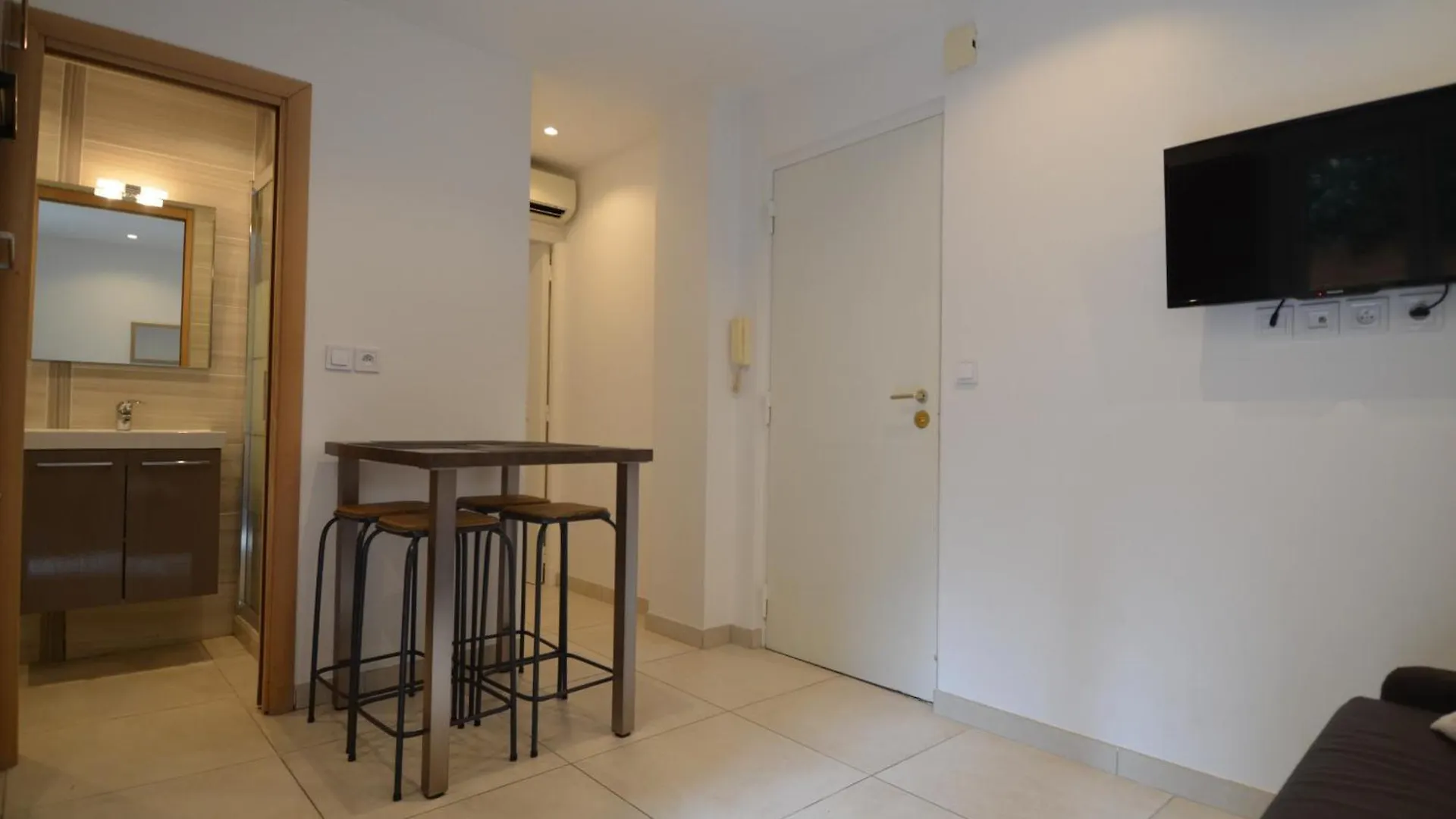 Appartement 4 personnes grande terrasse dans le Carré d Or à Nice France